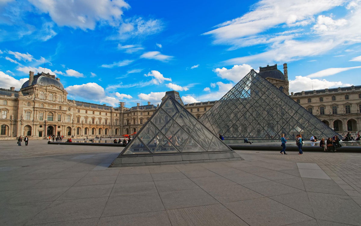 cuanto se tarda en ver el Louvre
