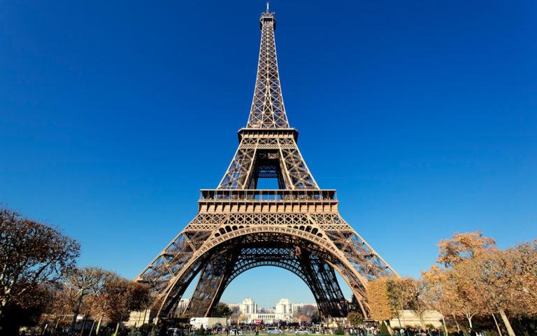 ¿Cómo comprar entradas de la Torre Eiffel sin colas?