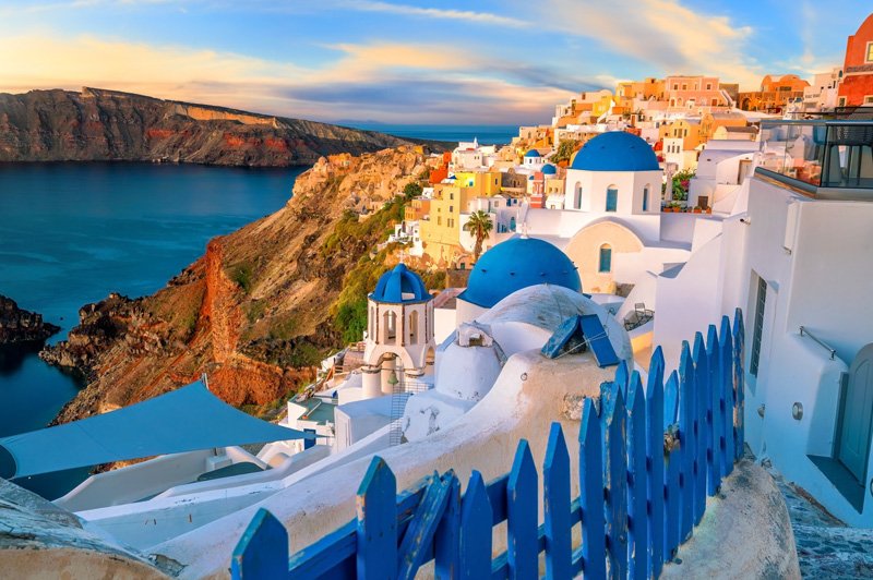 Donde viajar santorini o mikionos